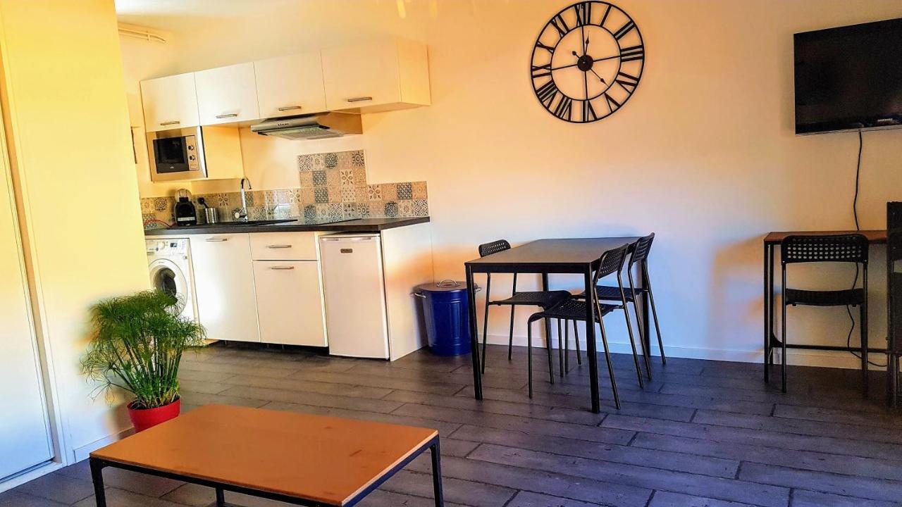 Studio A Palavas Les Pieds Dans L'Eau! Apartment Exterior photo
